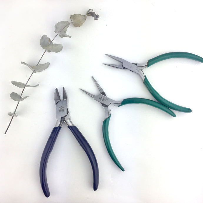 Starting tools for jewellery repairs