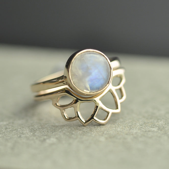 Custom made fitted rose gold wedding ring
