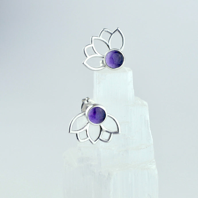Making a pair of Amethyst Lotus Earrings