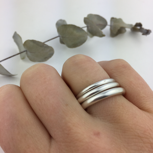 Round silver ring