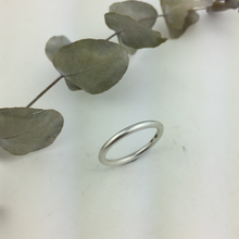 Round silver ring
