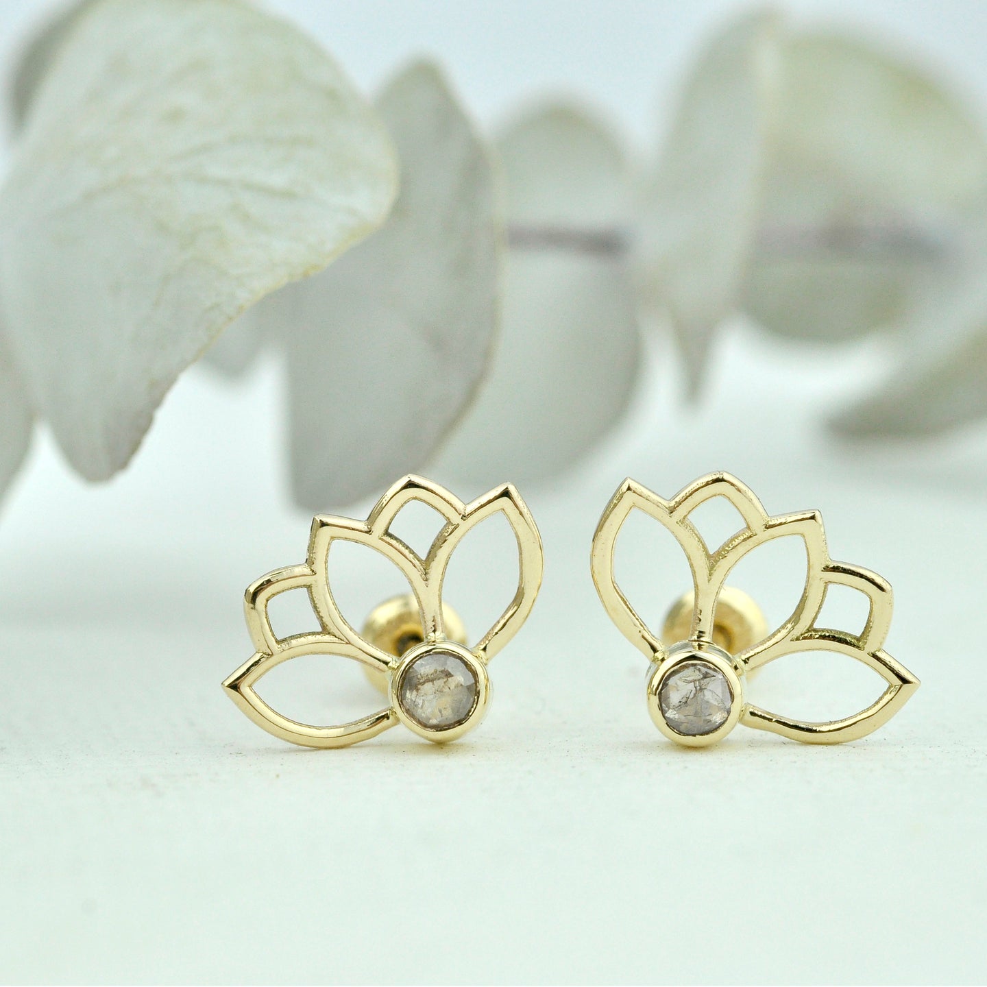 14kt Yellow Gold Diamond Lotus studs