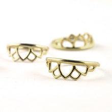 9ct gold Tiara ring