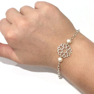 Pearl June birthstone Sterling silver bracelet.