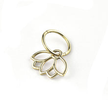 Single 9ct gold small sleeper hoop earring.