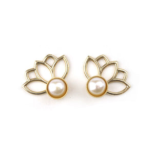 9ct Rose Gold Pearl Lotus stud earrings.