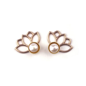 9ct Rose Gold Pearl Lotus stud earrings.