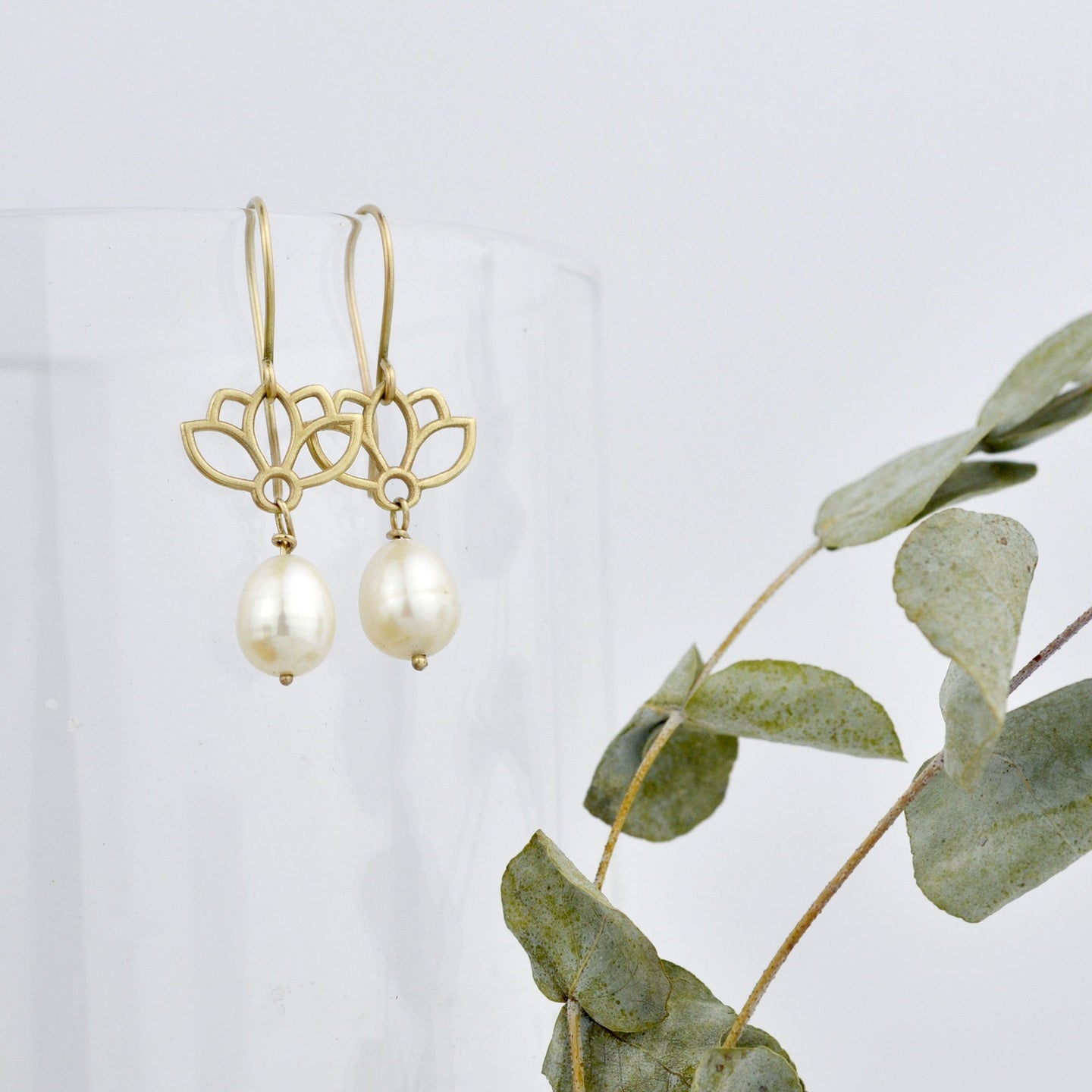 9ct Gold Lotus drop Pearl earrings.