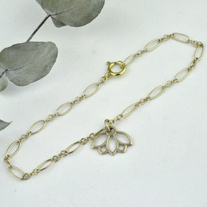 9ct Yellow Gold Lotus charm Emerald on bracelet, May Birthstone.