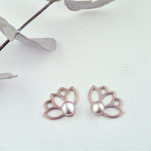9ct Rose Gold Pearl Lotus stud earrings.