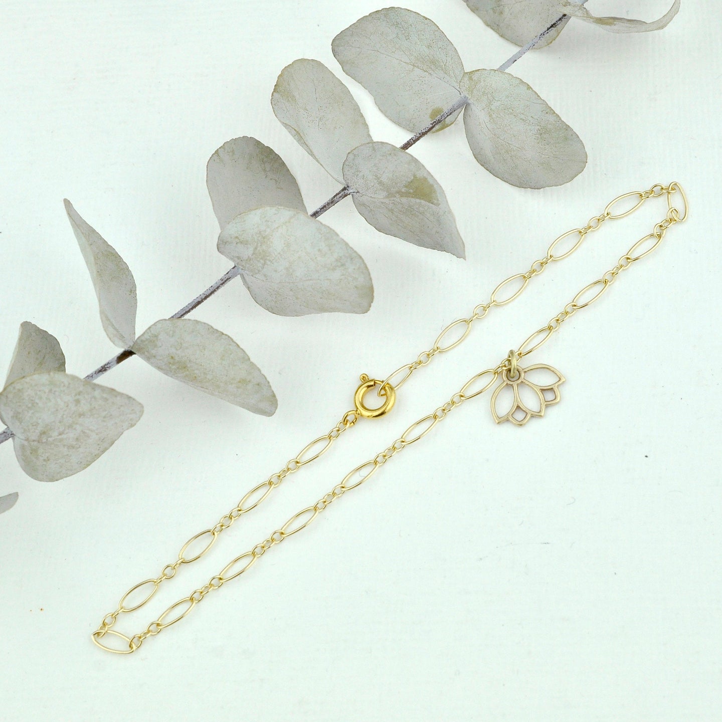 Anklet 9ct yellow gold lotus charm, gold fill chain. Optional birthstone beads.