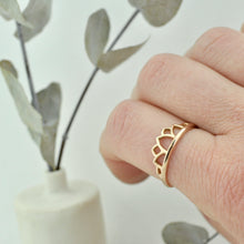 9ct Rose Gold Tiara ring