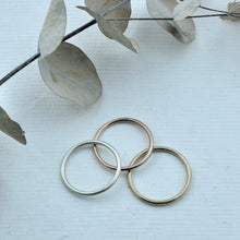 9ct Yellow gold minimal ring