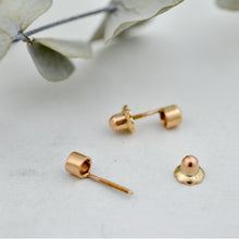 14ct rose gold 3mm Sapphire Stud. other colour options.