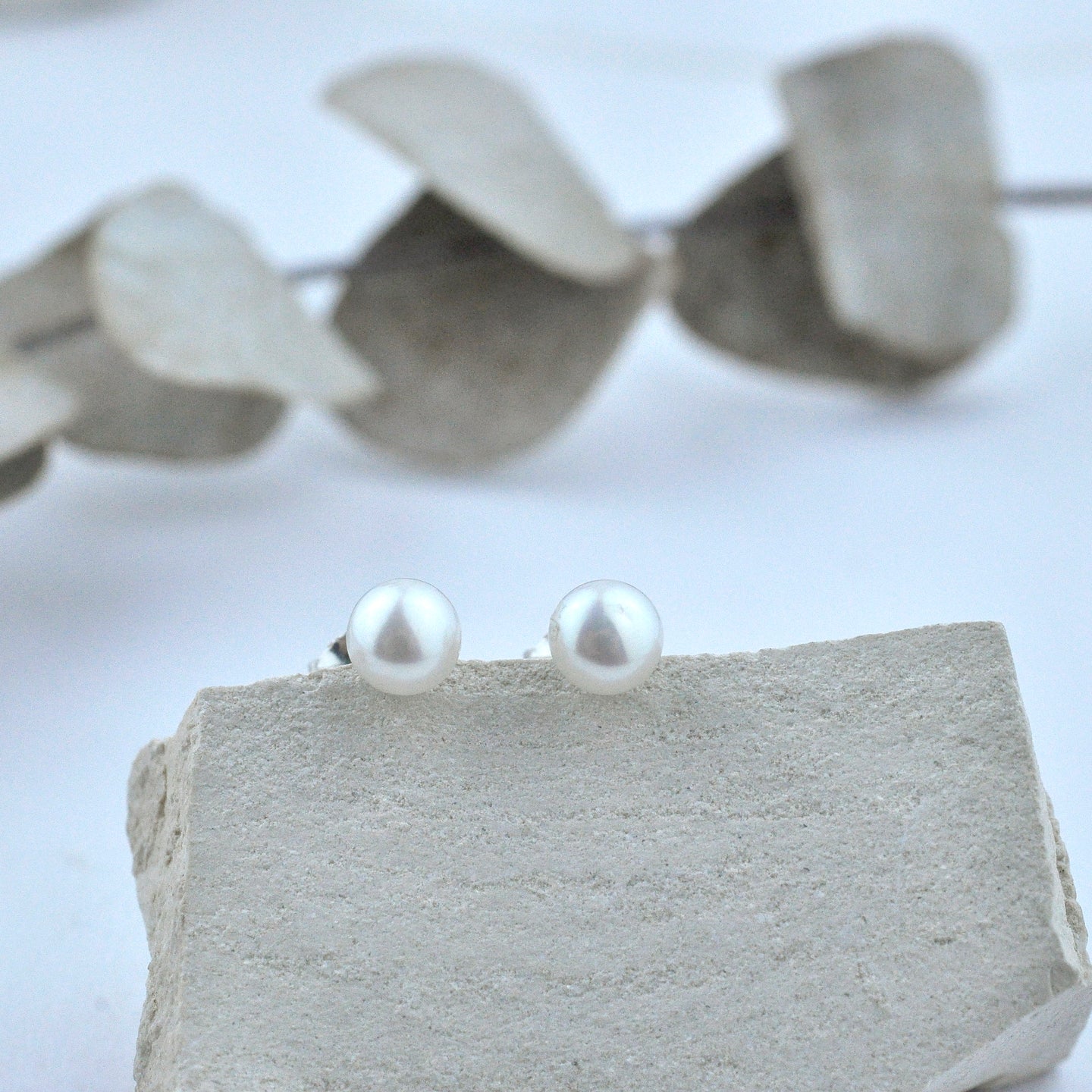 White 4mm pearl silver studs